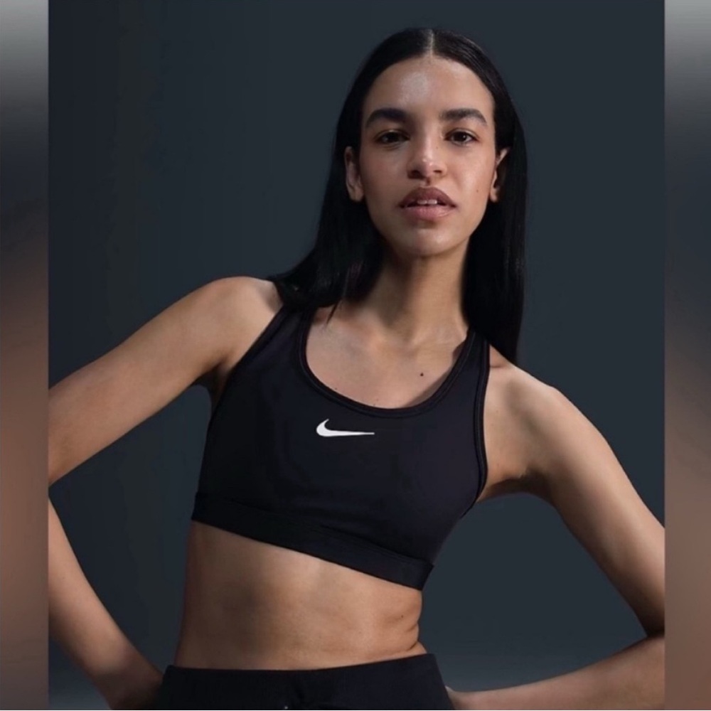 Nike Swoosh Medium Support Padded Racerback Women’s Black Sports Bra Large